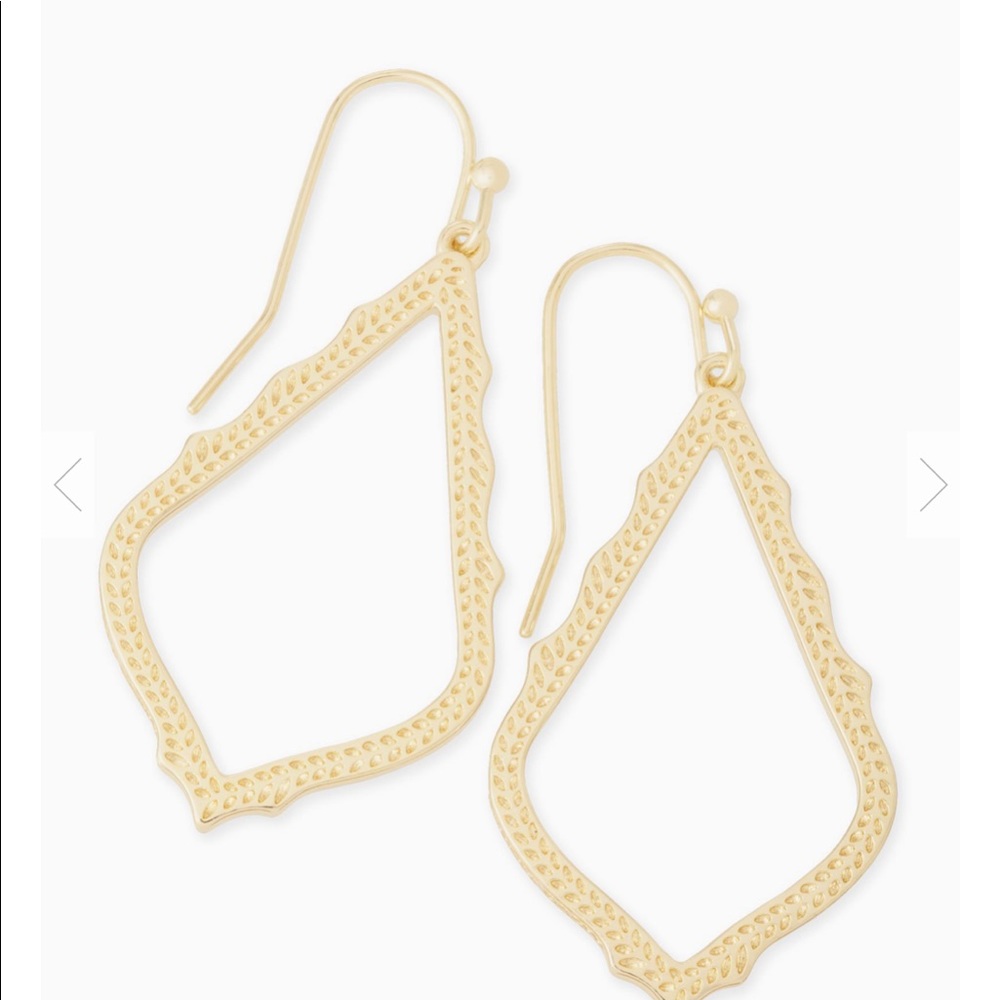 Kendra Scott dangly earring